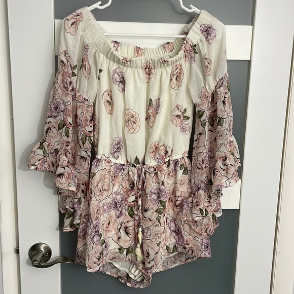 Blush Pants - Nine of Blush Floral Romper Size S